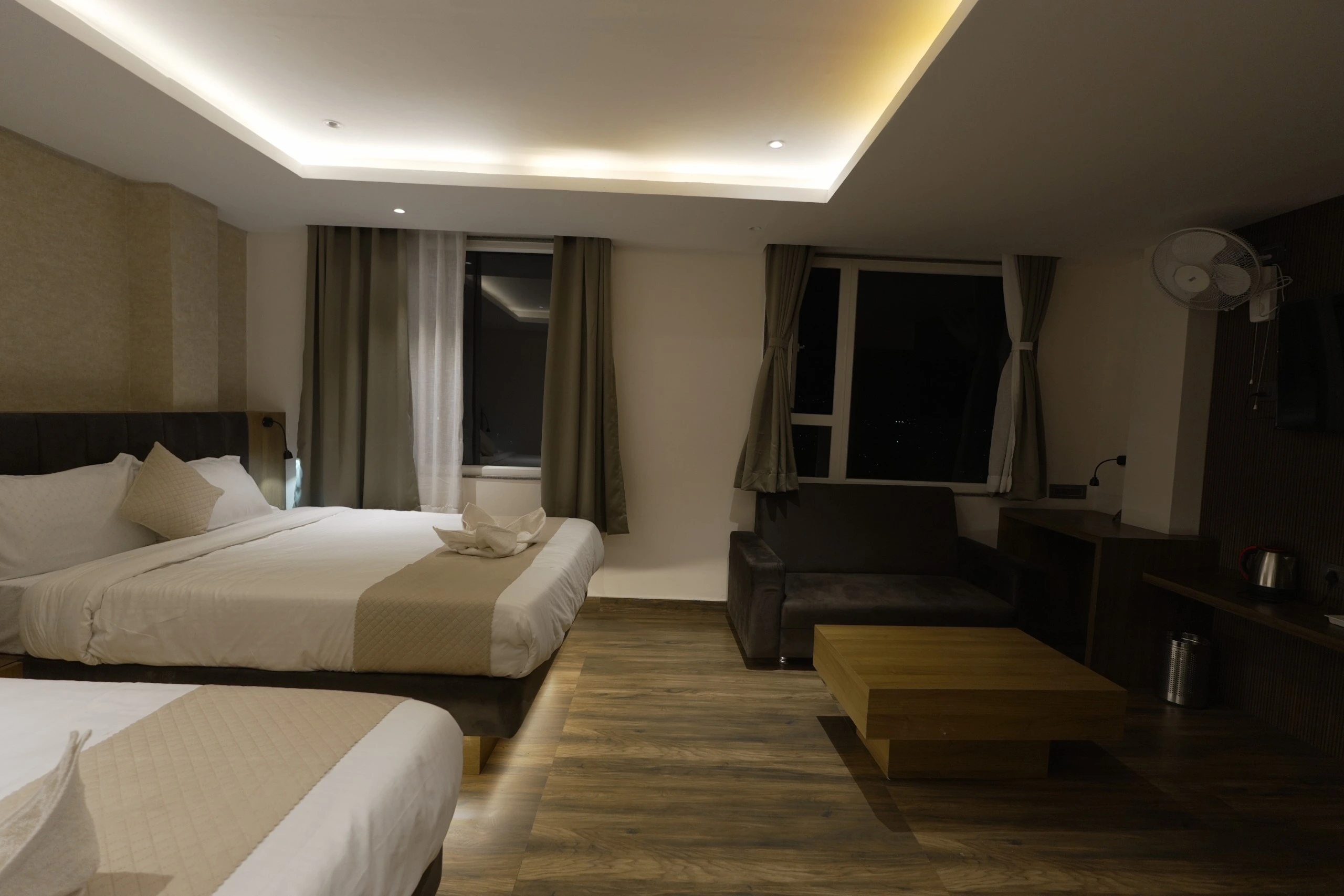 Family Twin Mountain View 